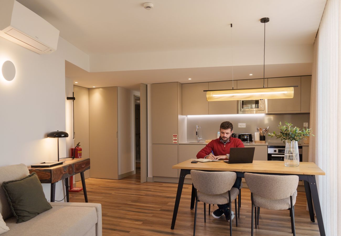 Apartamento em Porto - Feel Porto Firmeza Coworking & Flat 1.3